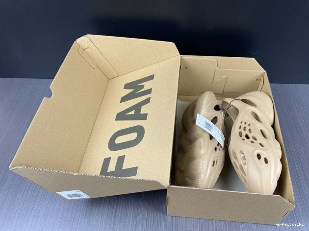 Foam Adidas Yeezy RNNR Ochre GW3354 0813